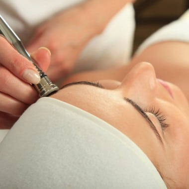 Microdermabrasion treatment